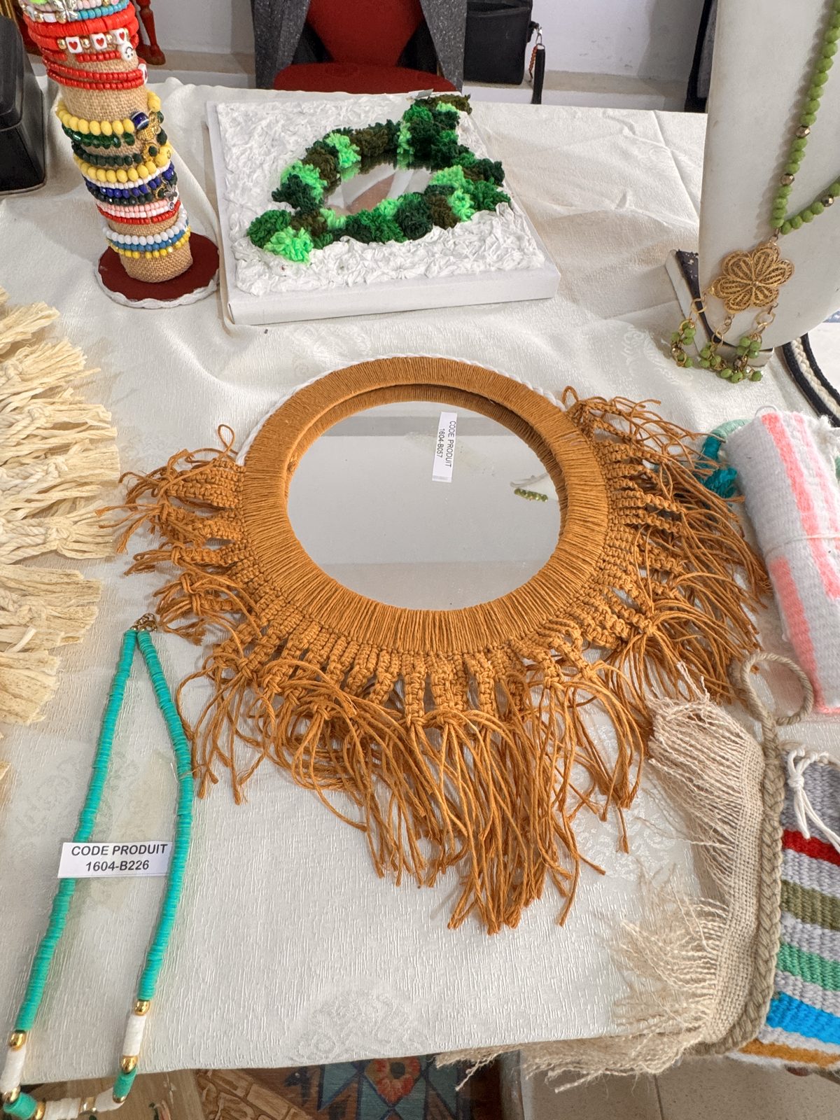 Collier plastron macramé à franges