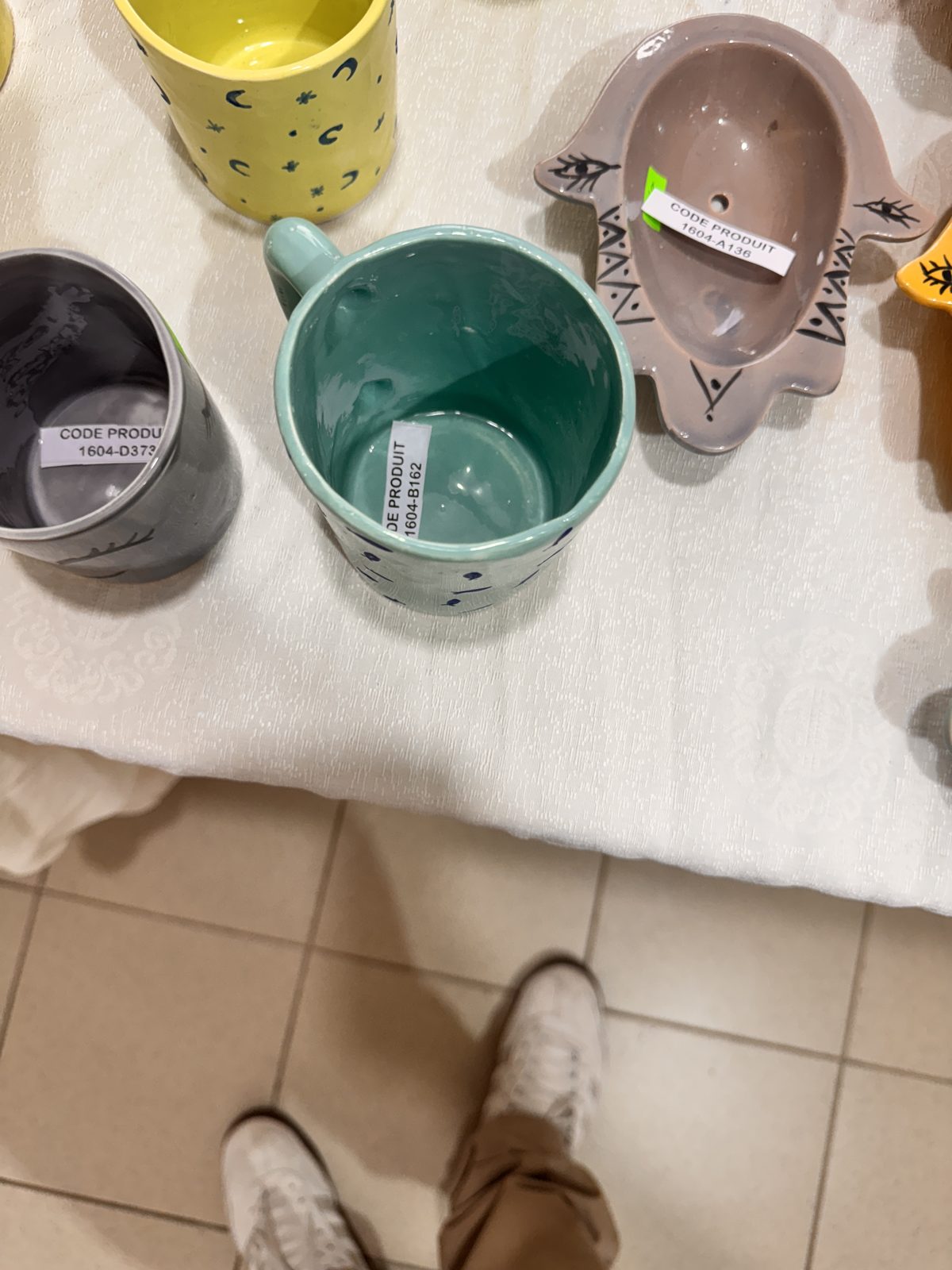 Tasses en céramique peintes (lot)