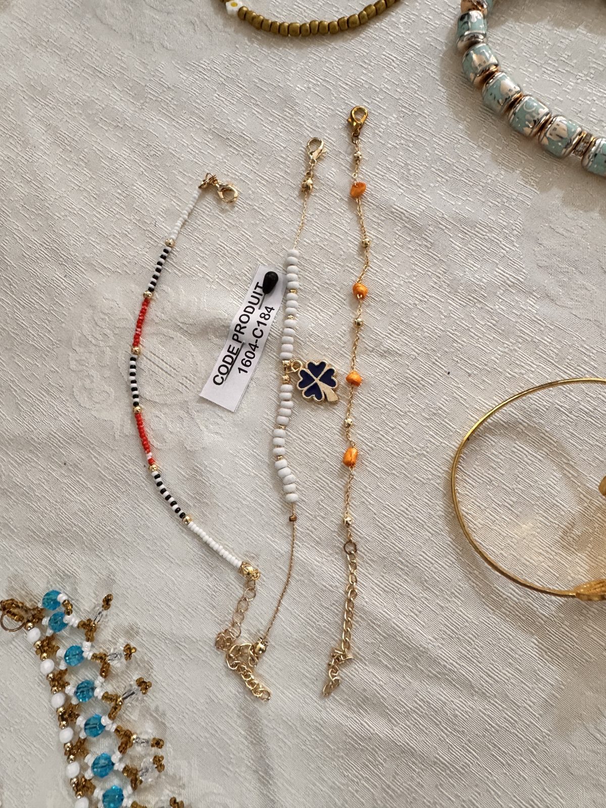 Bracelets perlés (lot)